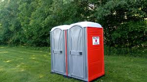 Best Portable Toilet Rental for Emergency Services  in Clintonville, WI